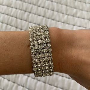 Elastic rhinestone bracelet